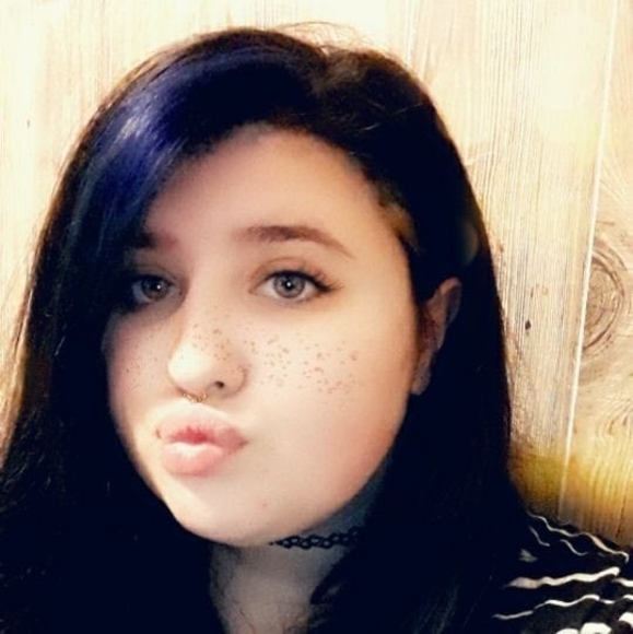 Meet your Posher, Joselynn - Picture 1 of 1